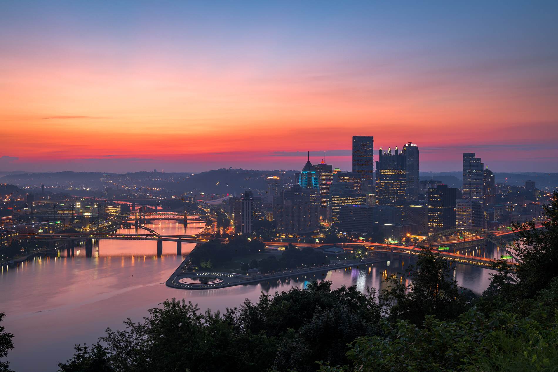 Pittsburgh skyline at the three rivers at dawn